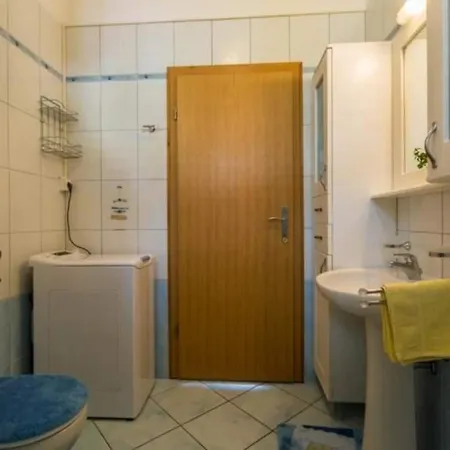 Appartamento Fuer 5 Personen Ca 85 Qm In Crikvenica, Kvarner Bucht Und Umgebung *
