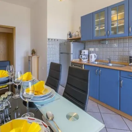 Appartamento Fuer 5 Personen Ca 85 Qm In Crikvenica, Kvarner Bucht Und Umgebung